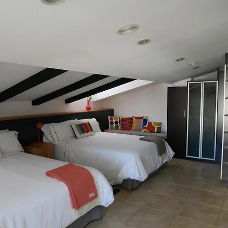 La Rayuela Homestay *